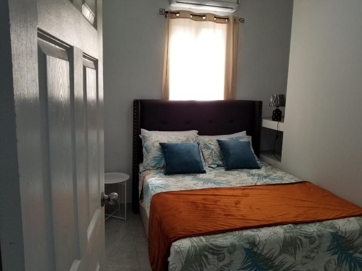 Royal View Apartment Plus Belize City Dış mekan fotoğraf